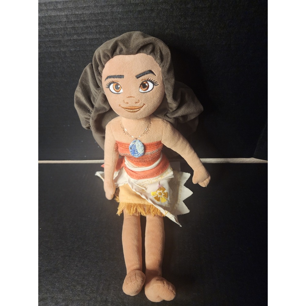 Disney Store Moana Plush Doll 19 Inch Soft Toy Heart of Te Fiti Necklace